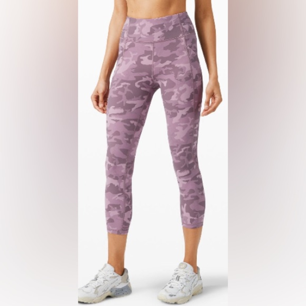 Lululemon Time to Sweat pink 23”